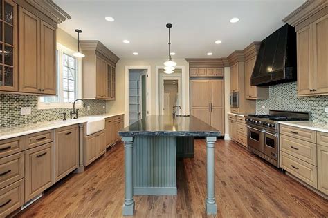 Part one deals strictly with cabinets since it's the most expensive. Black High Gloss Wood Large Kitchen Cabinet Kitchen Wall ...