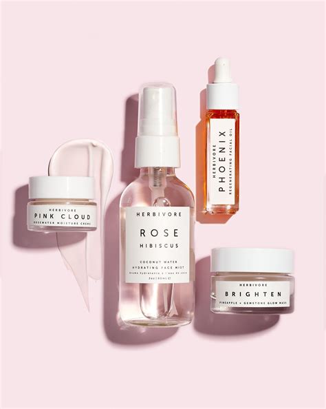 25 Elegant Minimalistic Skincare Packaging Designs That We Love