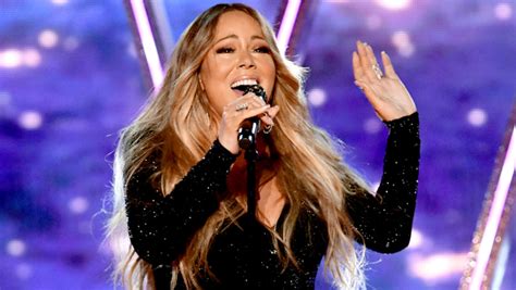 Mariah Carey Ts The Internet More Iconic Mariah Moments At 2019