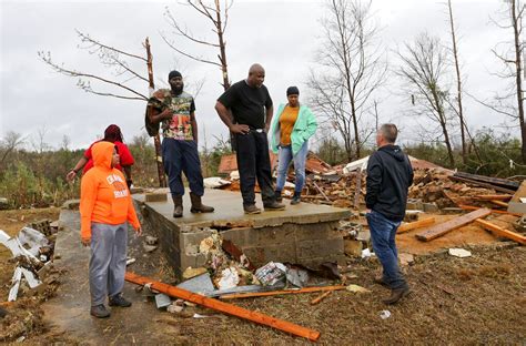 Alabama Tornado Damage Photos Video From Deadly Storms