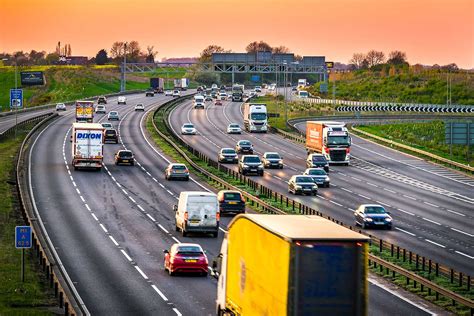 M1 motorway to get orange emergency areas | Motoring Research