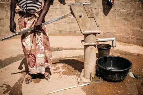 La Escasez De Agua En África Podría Resolverse Con El 01 Del Gasto Militar Anual Mundial