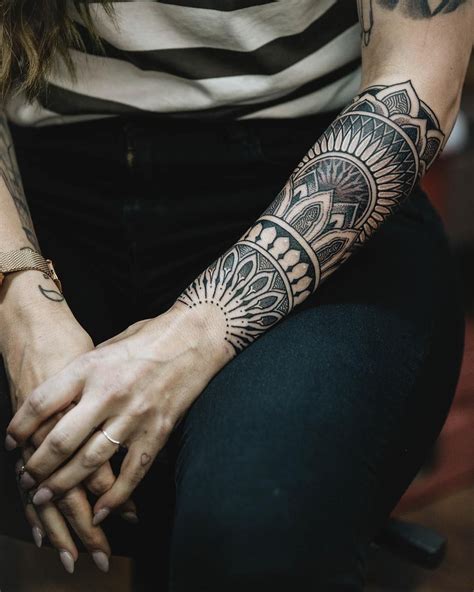 Pin By Simone Morretta On Tattoo In 2020 Polynesian Tattoos Women Arm Tattoos For Women