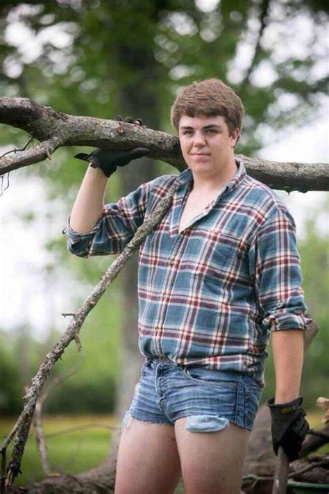 33 Hilarious Senior Portraits That Almost Make High School