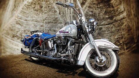 Harley davidson motorcycles, which you can admire from our hd wallpapers, are known throughout the world and the brand has been associated with the we encourage you to browse through our gallery of harley davidson wallpapers and discover the unique style and design of some of the most. Harley Davidson Backgrounds for Desktop (74+ pictures)