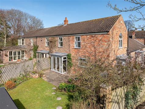 3 Bed Cottage For Sale In Church Lane Elvington York 4 Yo41 Zoopla