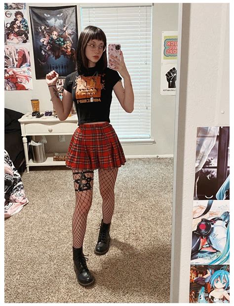 Arisa Vurr On Goth Girl Outfits Skirts Gothgirloutfitsskirts “👉🏻👌🏻” Tennis Skirt Outfit
