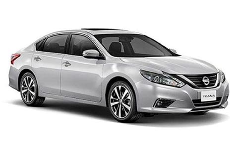 Nissan Teana Interior And Exterior Images Colors And Video Gallery