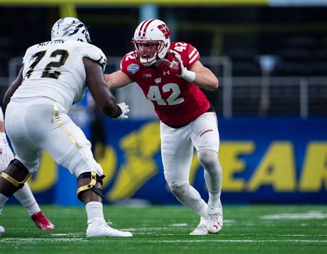 A fantasy football mock draft for 2021 is a free, fast, fun way to prepare for your real draft! 49ers: 3 Reasons Why San Francisco Should Draft T.J. Watt