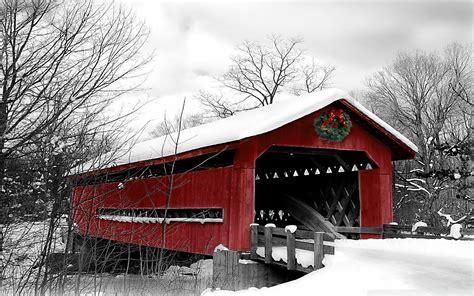 Best 41 Red Barn In Snow Wallpaper On Hipwallpaper Old Barn Wallpaper Wallpaper Barn Quilts