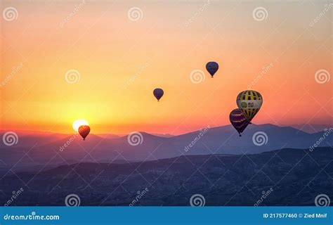 Hot Air Balloons At Sunrise In Cappadoccia Editorial Image Image Of
