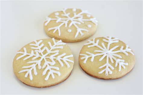 How To Make Snowflake Christmas Cookies Pear Tree Blog