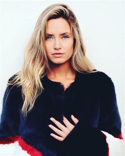 Hot Pictures Of Merritt Patterson Which Are Here To Make Your Day A Win