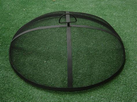 It comes already assembled making it easy for customers to use. Pomegranate Solutions Fire Pit Spark Screen & Reviews ...