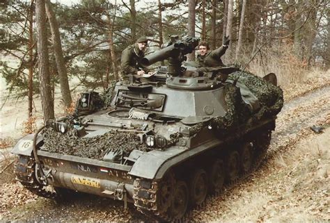 Amx 13 Française French Tanks Army Truck Armored Fighting Vehicle