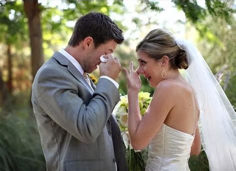 75 Reasons To Have A First Look Huffpost Life Groom Reaction Wedding Photos Wedding