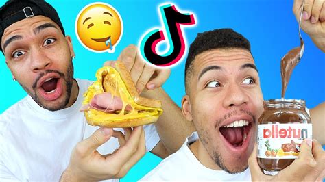 The search term 'tik tok wrap' has seen a boost in searches of 2,300% and 'liquid chlorophyll' has increased by over 1,000%. WIR TESTEN VIRALE TikTok FOOD HACKS !!! | Kelvin und ...