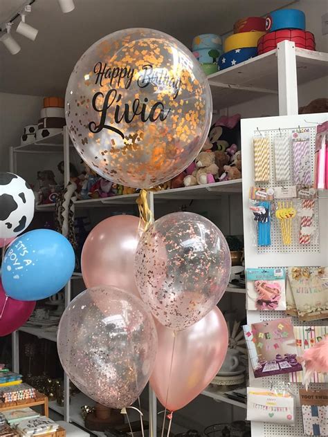 Buquê De Balões Buble Personalizado E Látex Liso E Com Confete