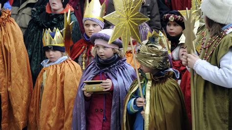 Die drei weisen männer aus dem morgenland hießen kasper, melchior und balthasar. Heilige drei Könige - SAT.1 Ratgeber