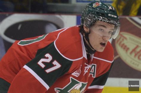 Acknowledges impact of drought drouin admitted his scoring drought is starting to weigh on him, stu cowan of the montreal gazette reports. Jonathan Drouin mène les Mooseheads à la victoire