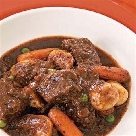 Slow Cooker Classic Beef Stew With Tomato Paste