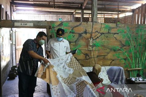 Ikm Batik Di Kulon Progo Mulai Bangkit Antara News Yogyakarta