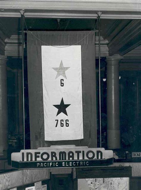 Int Info Counter Mil Svc Flag Shows 6 Killed Gold A Flickr