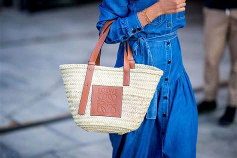 Oversized Straw Totes Are 2020s Biggest Bag Trend Instyle