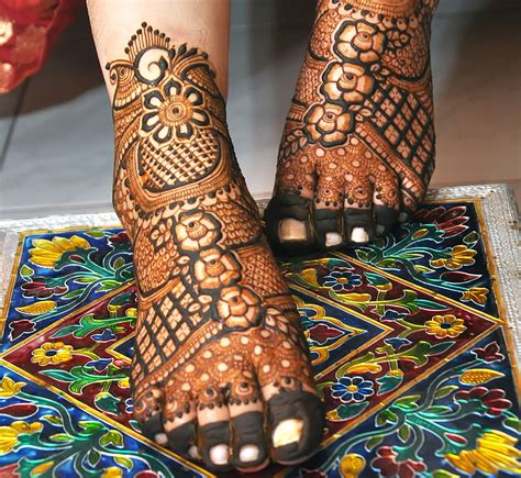 Modern Style Modern Leg Mehndi Tattoo Design Modern Henna Mehndi
