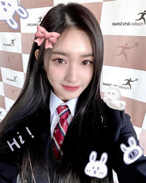 230309 IVE Leeseo - Hanlim Entertainment Arts High School Entrance