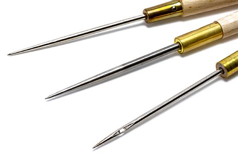 穴あき針・貫通針・千枚通し針 奥田製針工場｜高度な製造技術であらゆる種類の針を一貫生産できる針製造専門工場です。