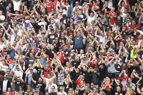 Bij antwerp willen ze die bekerfinale wel graag spelen. Bekerfinale Club Brugge-Antwerp: 20.000 tickets per club ...