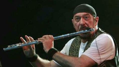 Jethro Tull Frontman Ian Anderson Eric Clapton To Blame For My Flute