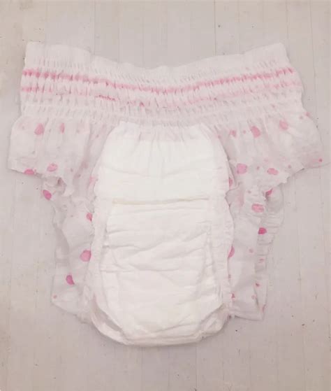Disposable Lady Physical Pants Soft Adult Diapers Pants For Female