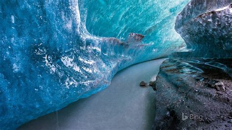 An Ice Tunnel Inside Matanuska Glacier Alaska 2017 Bing Desktop