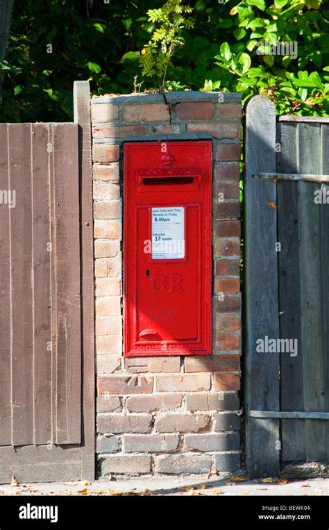 Traditional Red Post Box At Bromley Kent England Stock Photo Alamy