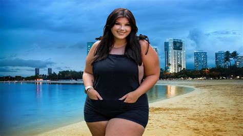 Amazing Curvy Model Carrie Sellers Biography Wiki Age Height