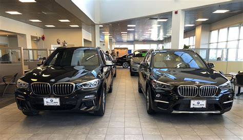 The x5's mix of imposing looks and relatively well sorted dynamics is complemented by the xdrive30d's brilliant. X3 vs X1 side by side