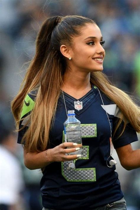 54 Amazing Ariana Grande Hairstyles And Color Ideas