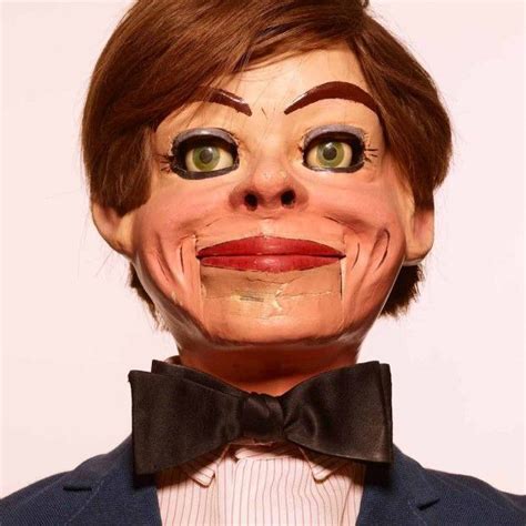 Photographer Captures The Creepiness Of Vintage Dummies In Closeups