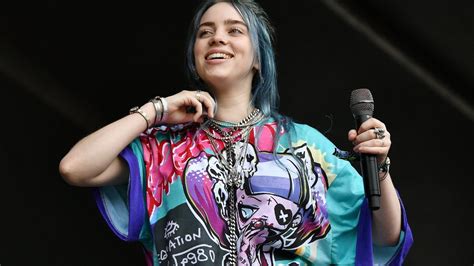 Billie Eilish Shows Her Lingerie For The First Time Ever Yaay Music