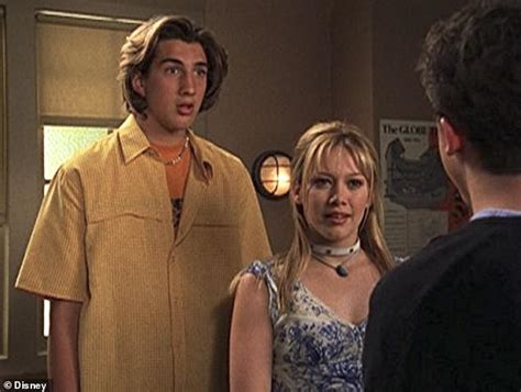 Lizzie Mcguire Shocking Details Revealed Writer Of Nixed Reboot Dishes On Hilary Duffs