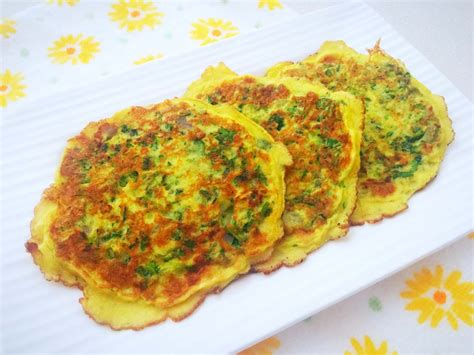 Nailing the wrist flip and the right wetness takes confidence at the stove top. Zucchini Oatmeal Omelette Recipe by Archana's Kitchen