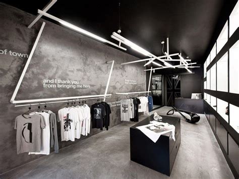 70 Awesome Ideas To Retail Space For Your Showroom
