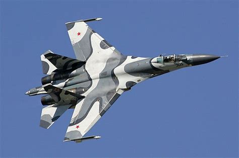 Exploring The Capabilities Of Russias Su 27 Fighter Jet Warrior