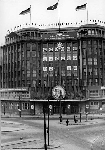 archivo bundesarchiv bild 183 12480 0002 berlin haus des zentralkommitees der sed ecured