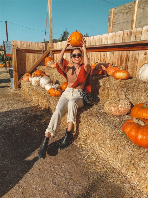 Pumpkin Patch Outfit Ideas To Try This Fall Palm Trees Pelllegrino