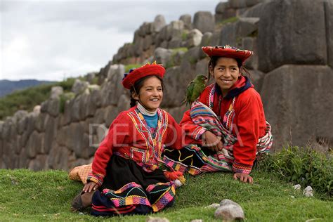Peruvian Girls Cuzco Peru Parrot Photography By Deddeda