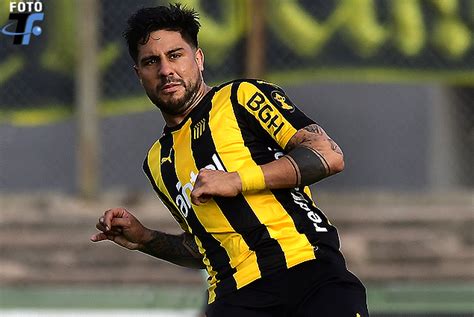 Check out his latest detailed stats including goals, assists, strengths & weaknesses and match ratings. Tenfield.com » Peñarol por marca del Clausura soñado