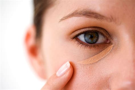 How To Stop Your Under Eye Concealer From Creasing 100 Pure